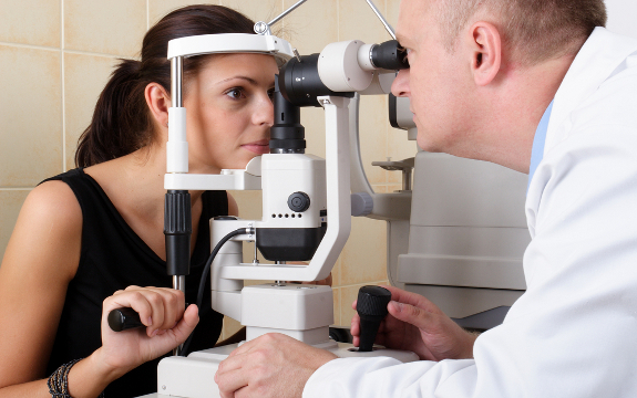4 Ways to Improve Your Vision Naturally