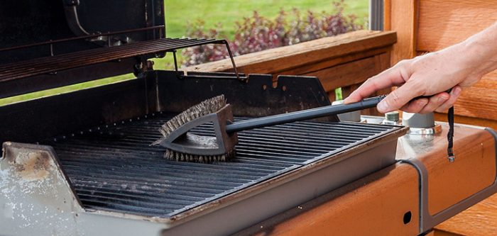 wire bristle grill brush