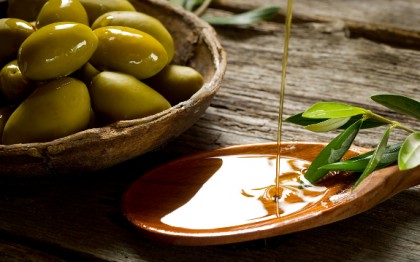 Olive Oil Reduces Risk of Heart Disease and Inflammation