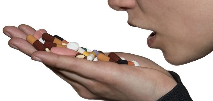 pills_takign_735_350