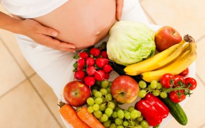 pregnant girl eating