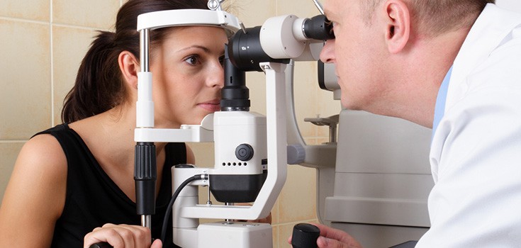 How to Improve Your Eyesight – 4 Natural Ways to Enhance Vision