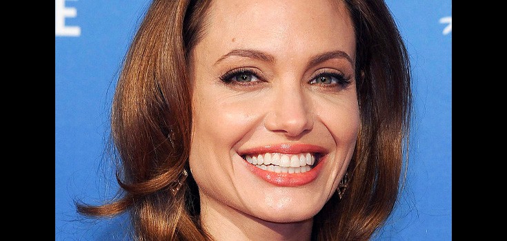 Angelina Jolie Surgically Removes Breasts to Prevent Cancer