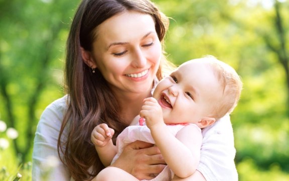 Study: A Mother’s Love Crucial for an Infant’s Social Development