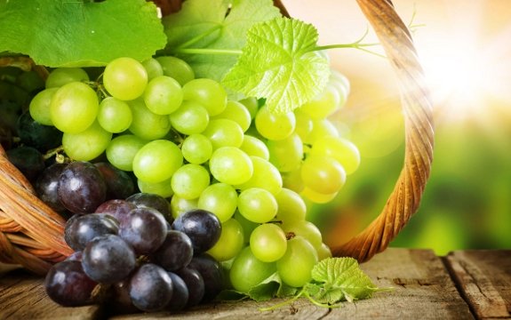 Study: Grape-Eaters are Especially Healthy, Make Healthier Choices Overall