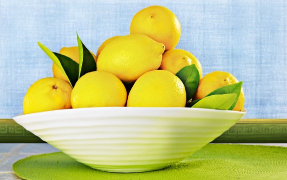 The Top 10 Ways to Use Lemons for Beauty