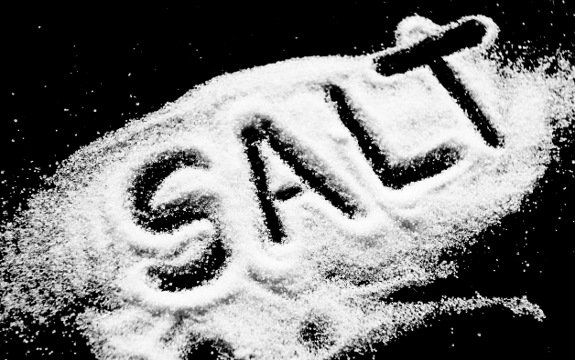 10 Reasons to Ignore Mainstream Medicine’s “Conventional Wisdom” on Salt