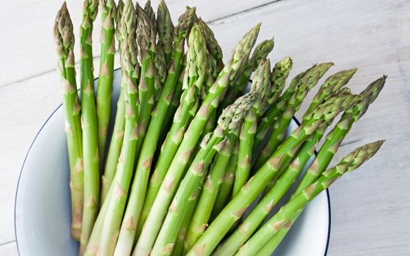 6 Facts About Asparagus and Why You Should Eat More