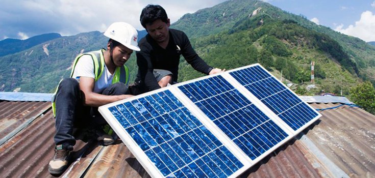 How Solar Power is Aiding Nepalese 7.8 Earthquake Victims