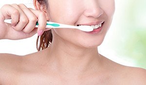 toothbrush-teeth-300