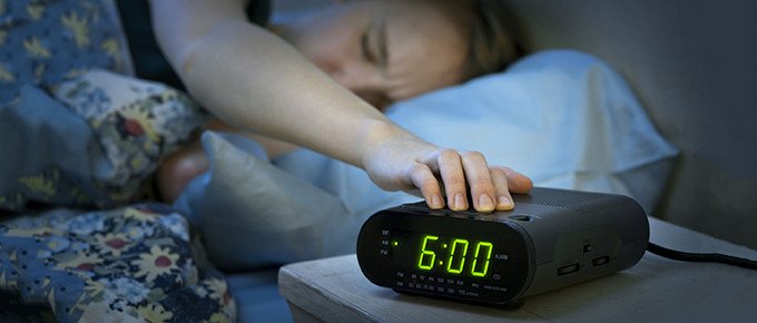 sleeping-girl-alarm-clock-680