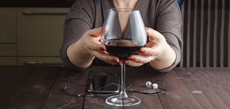 Study: Moderate Drinking Linked with Fewer Heart Problems