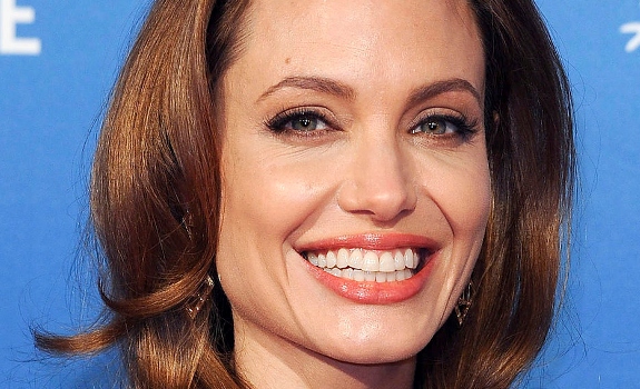 angelina-jolie-breast-removal